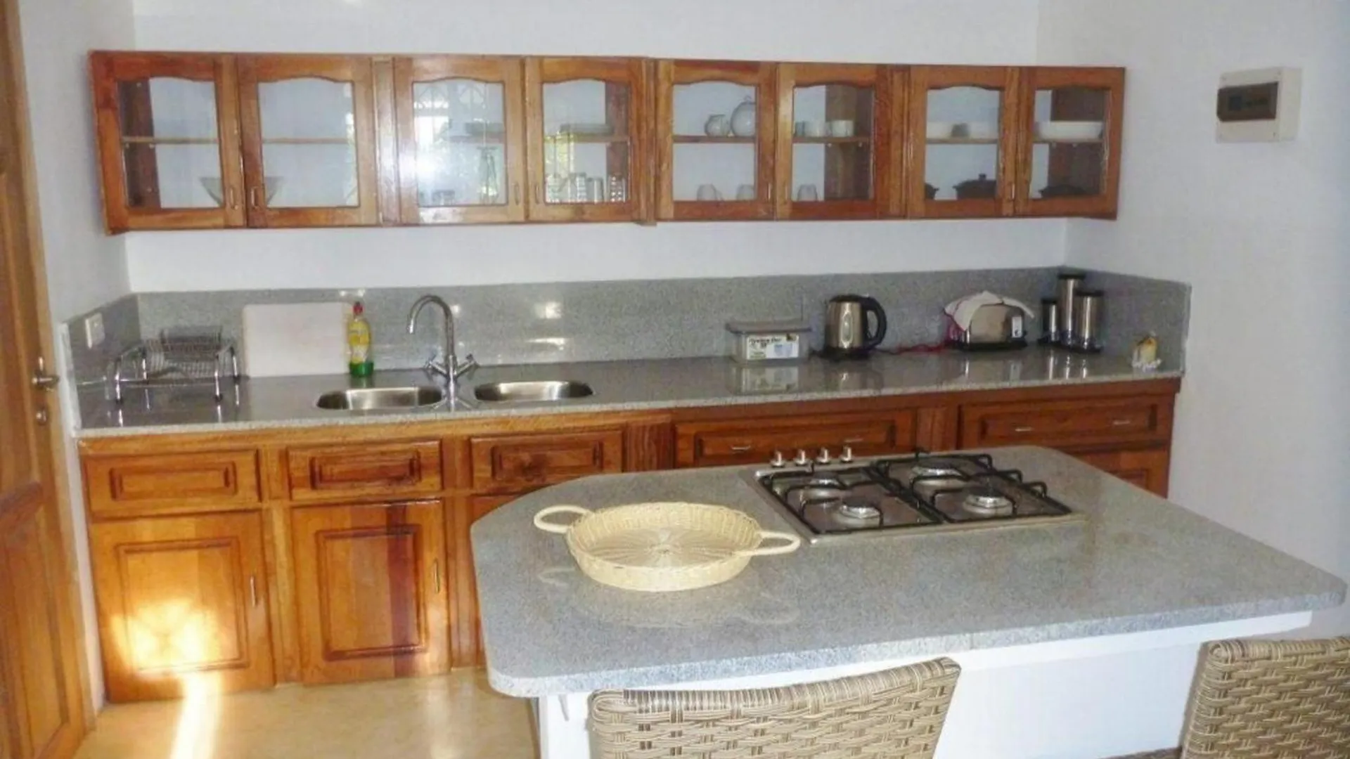 Apartment Eine Apartmentwohnung Mit Balkon Oder Terrasse Und Meerblick Oder Panoramablick Beau Vallon  Seychelles